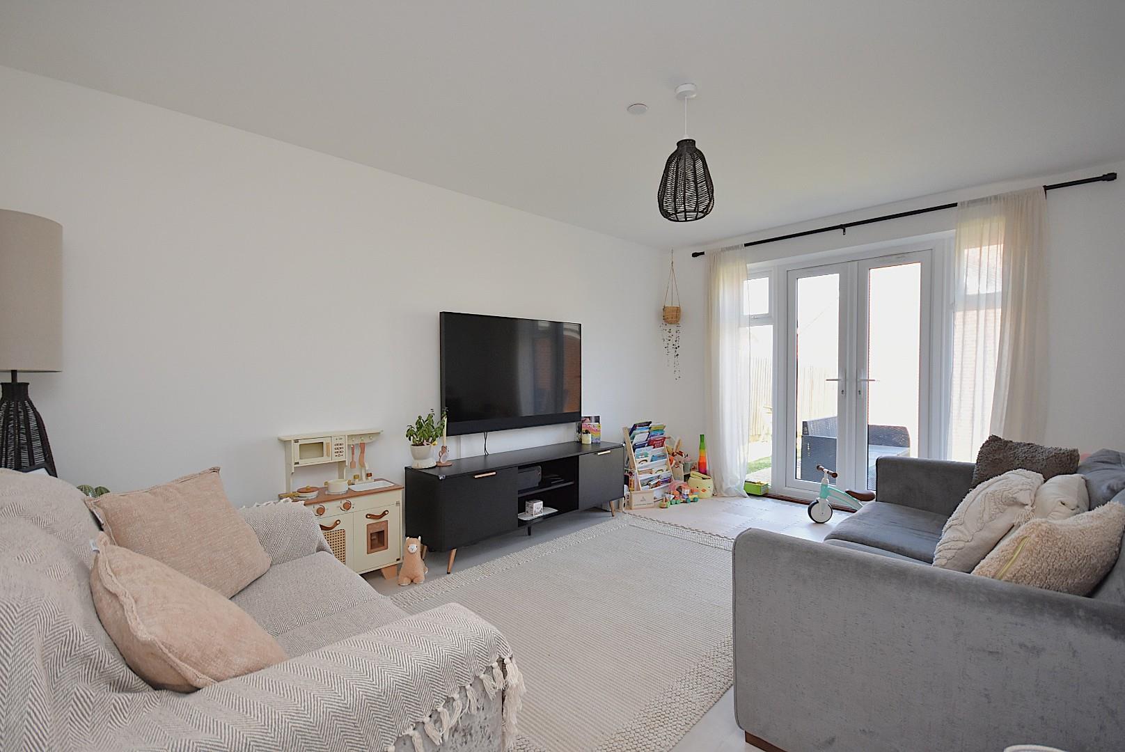 22 Melrose Walk, Sully, CF64 5WD